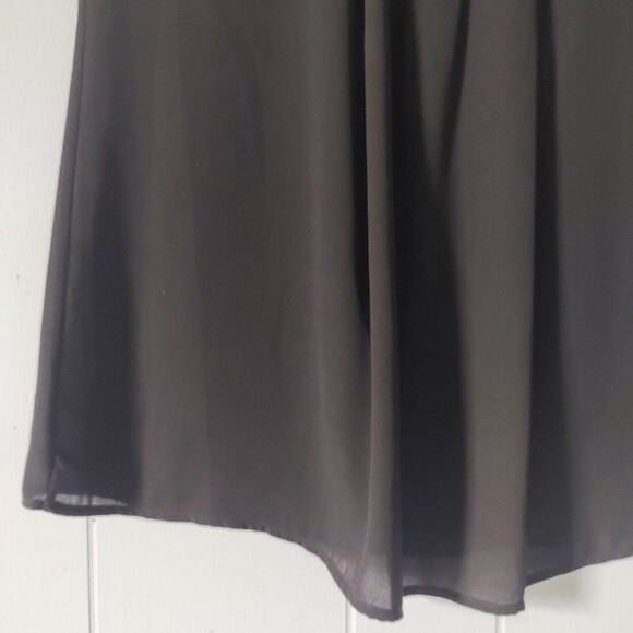 Pleione Black Cap Sleeve Top - Picture 3 of 5